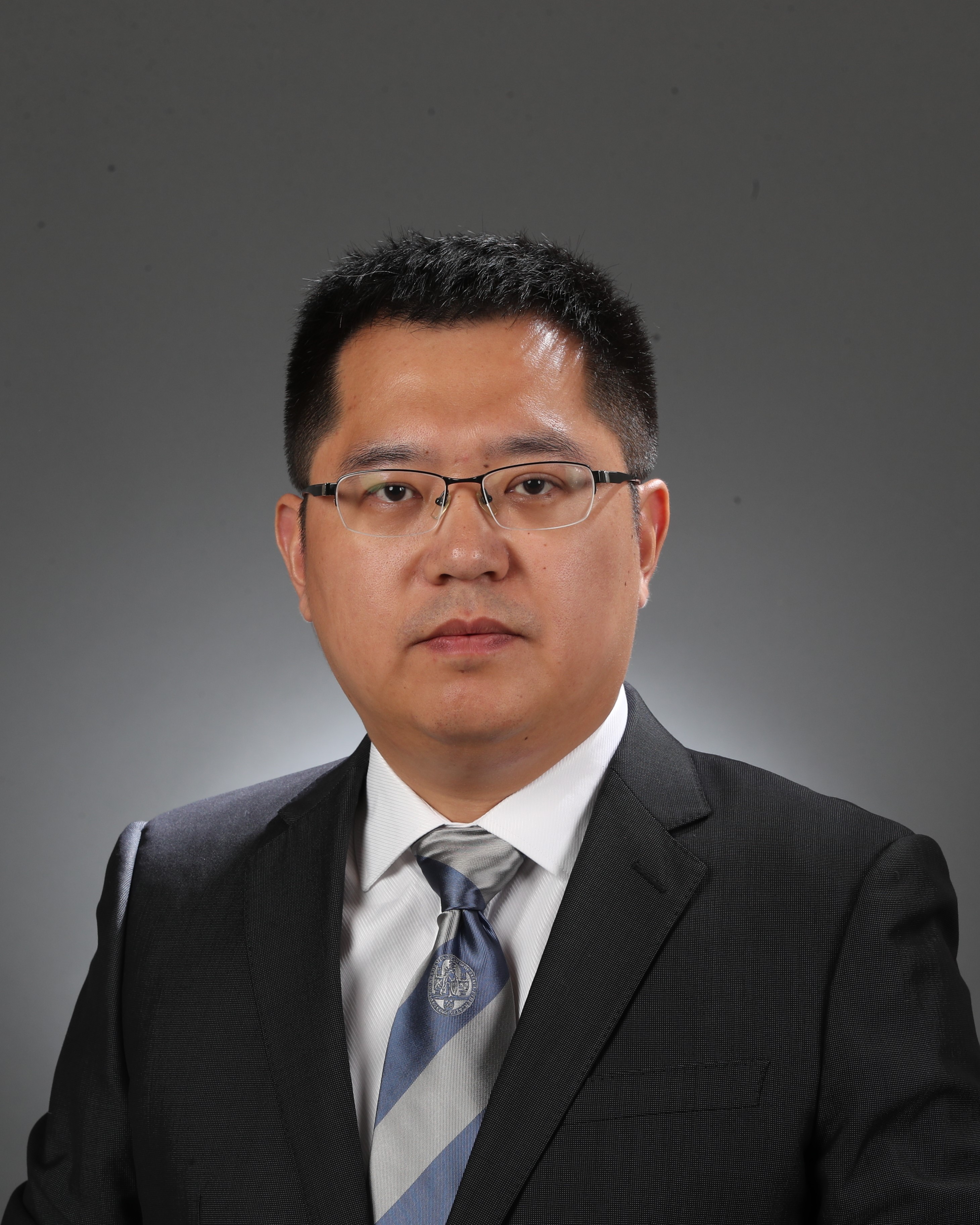 开云在线客服创新论坛第一千二百二十六讲暨120周年校庆年系列活动：三个罂粟属物种染色体级基因组揭示BIA通路补丁式跳跃演化机制