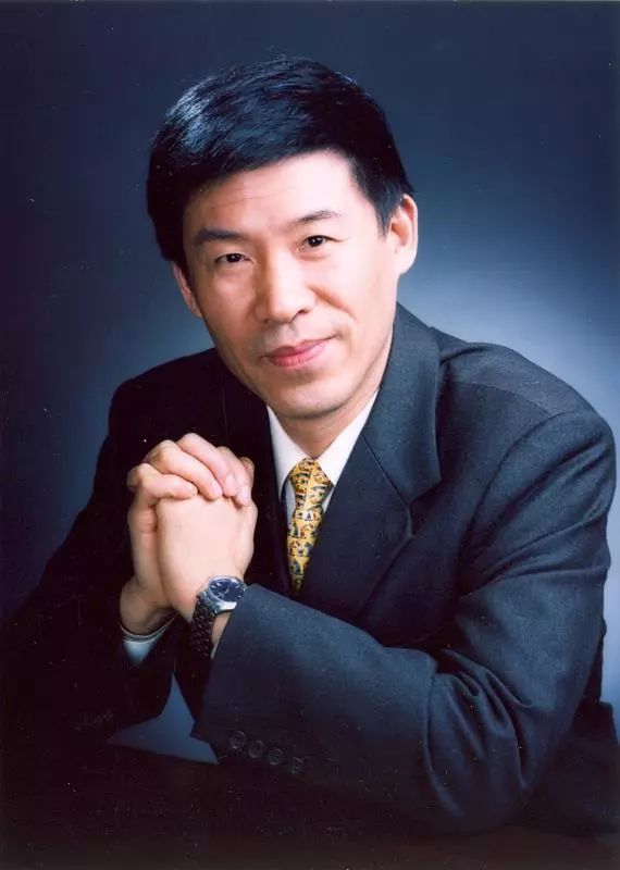 开云在线客服创新论坛第一千五百七十五讲：从高斯猜想到范迪维尔猜想