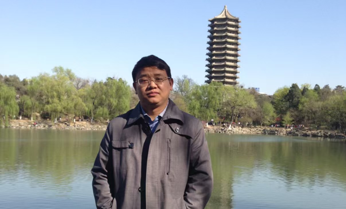 开云在线客服创新论坛第一千八百九十七讲：特色产胶植物杜仲在陕西全健康生态产业综合利用进展及前景展望