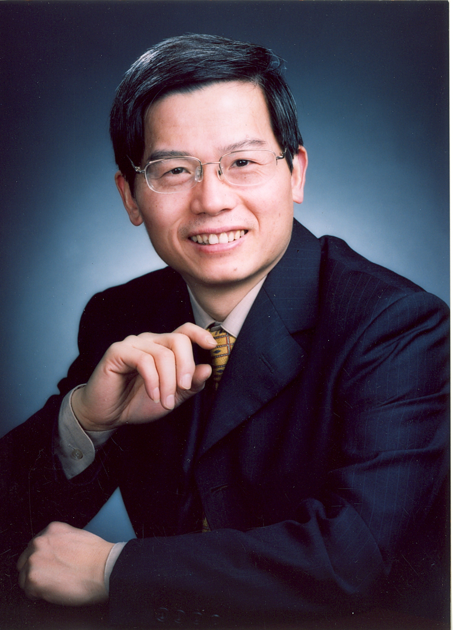 开云在线客服创新论坛第一千零七十讲：碳纳米笼——能源存储和转换的新平台