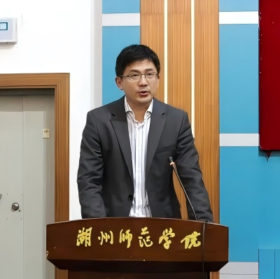 开云在线客服创新论坛第一千八百九十二讲：机器学习与核物质状态方程