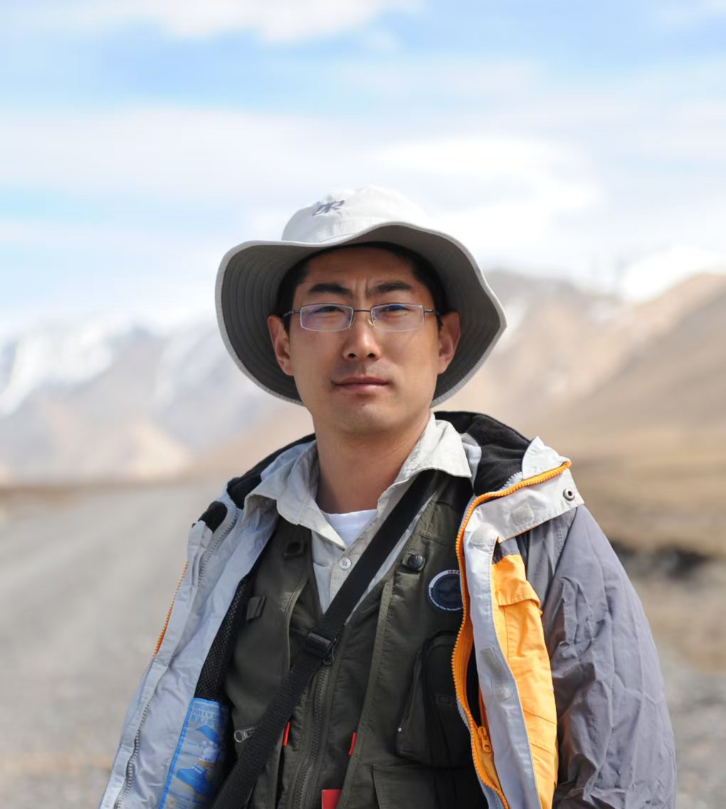 开云在线客服创新论坛第一千九百三十九讲：青藏高原东缘低起伏高原面多阶段多成因演化过程
