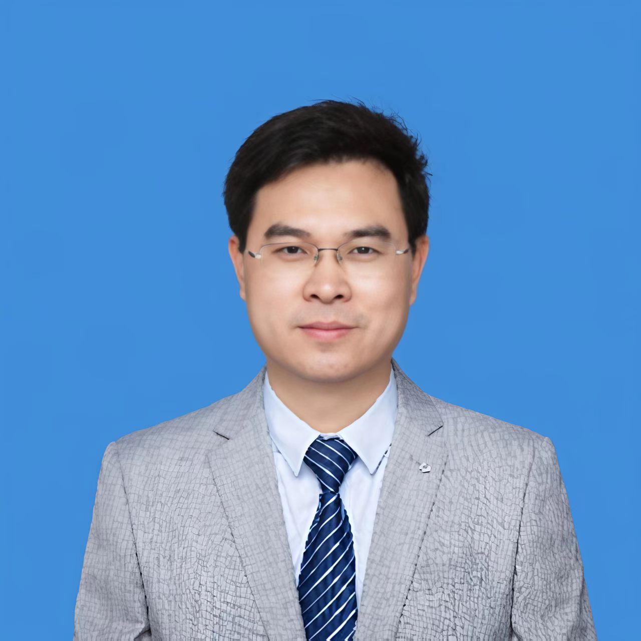 开云在线客服创新论坛第一千九百六十三讲：Emergent universal physics in  far-from-equilibrium dynamics:  when interaction meets topology and transport
