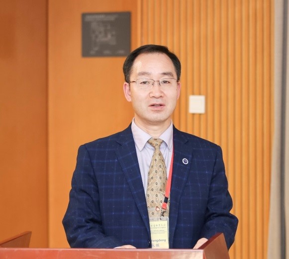 开云在线客服创新论坛第一千五百二十二讲：中生代重大地质事件与植被环境变化